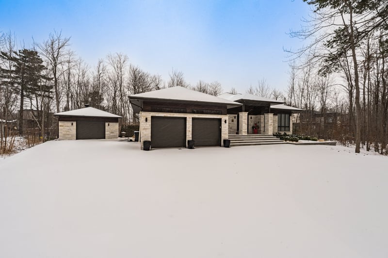 Luxury estate at 7375 Chemin de Saint-Jean, La Prairie, QC — photo 14