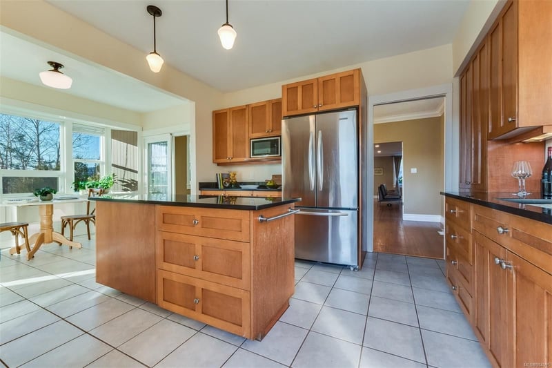 Luxury estate at 2155 Mt Newton Cross Rd, Saanichton, BC — photo 11