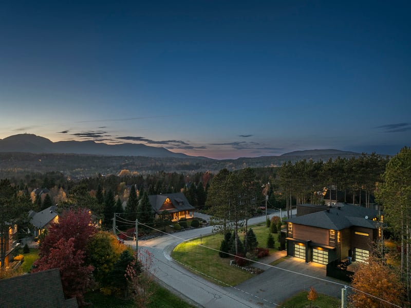 Luxury estate at 43 Rue des Cardinaux, Orford, QC — photo 8