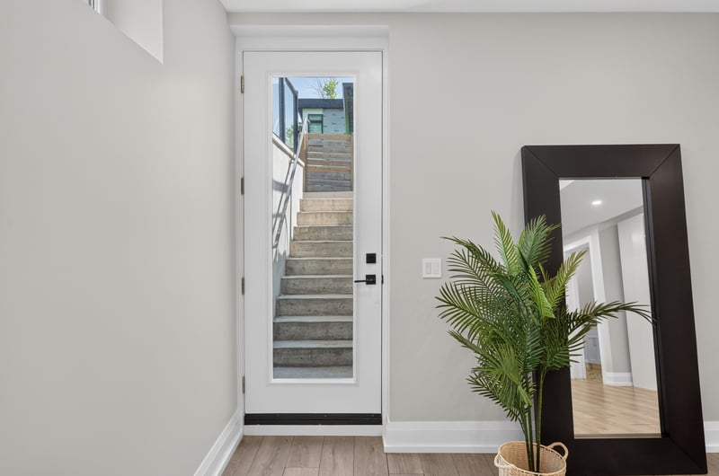 Luxury estate at 1047 Meredith Avenue, Mississauga, ON — photo 25