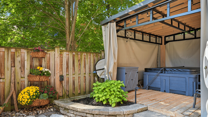 Luxury estate at 47 Livingstone Drive, Hamilton, ON — photo 20