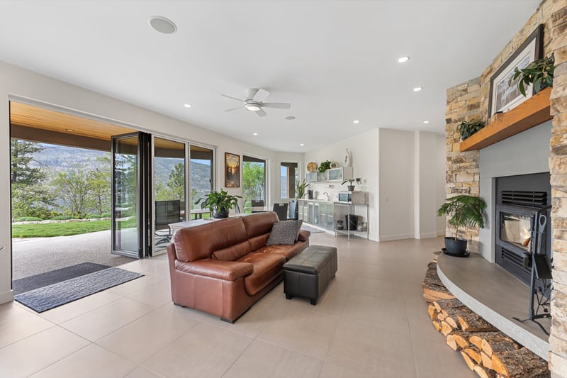 Luxury estate at 328 Lochview Road, Kelowna, BC — photo 30