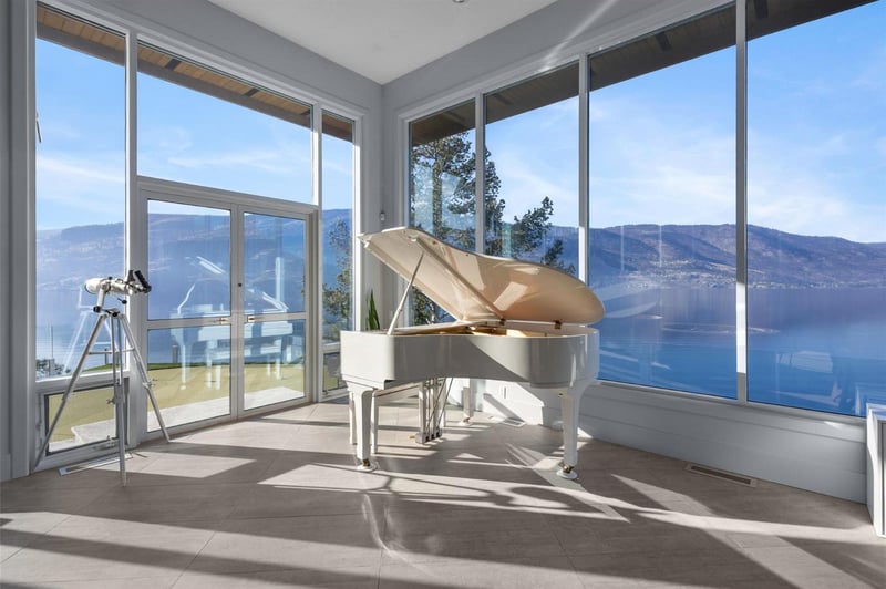 Luxury estate at 2100 Dewdney Road, Kelowna, BC — photo 14