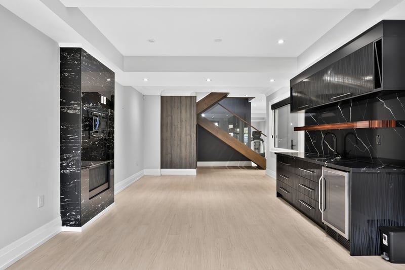 Luxury estate at 533 Carson Lane, Oakville, ON — photo 41