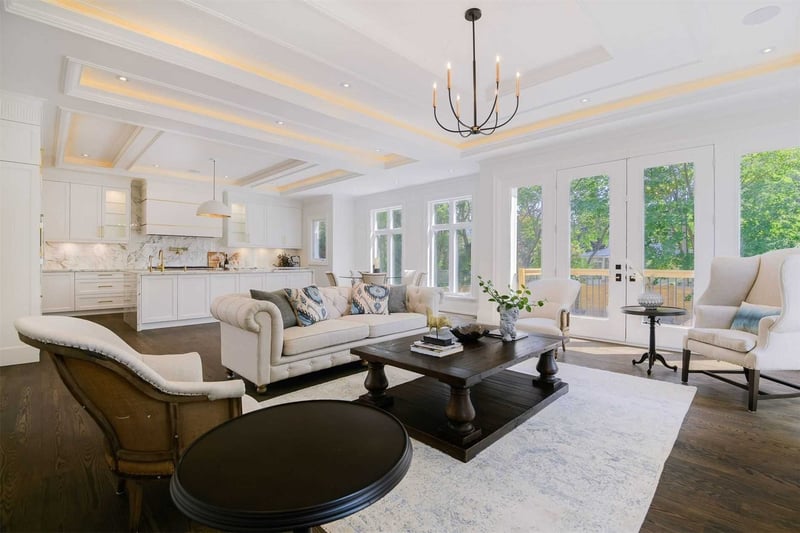 Luxury estate at 15 Bayberry Crescent, Toronto — photo 10