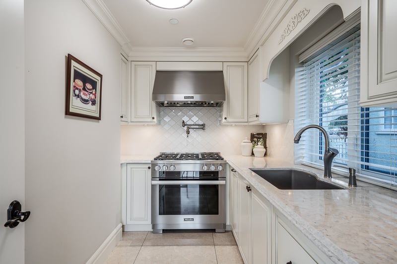 Luxury estate at 2478 Crown Street, Vancouver, BC — photo 13
