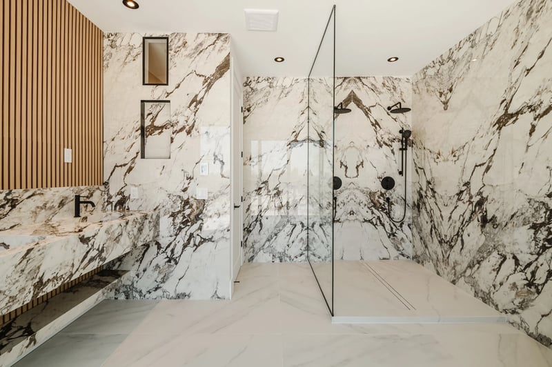 Luxury estate at 2040 Rue du Sommet Trinité, Saint-Bruno-de-Montarville, QC — photo 12