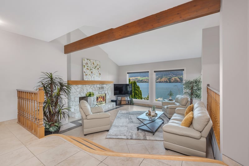 Luxury estate at 7994 Tronson Road, Vernon, BC — photo 8