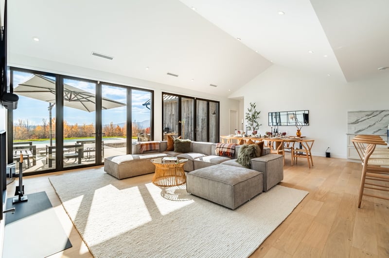 Luxury estate at 311 Chemin Allard, Fulford, QC — photo 13