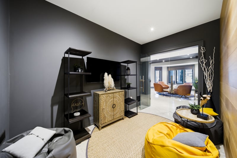 Luxury estate at 3205 Highpoint Court, Burlington, ON — photo 31