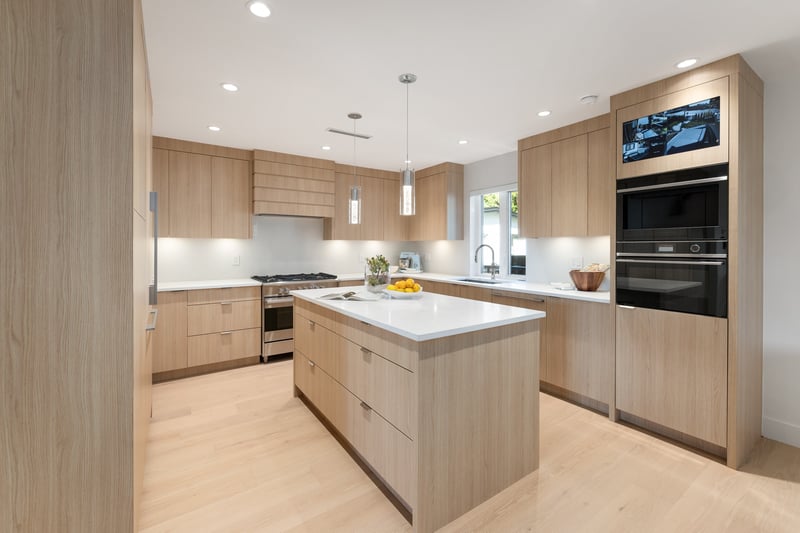 Luxury estate at 806 Montroyal Boulevard, North Vancouver, BC — photo 15