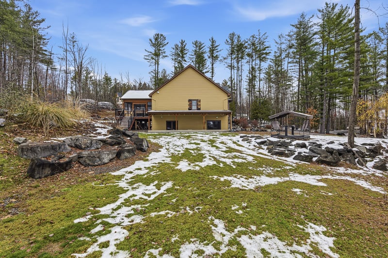 Luxury estate at 265 Rue Rosedale, Ayer's Cliff, QC — photo 35