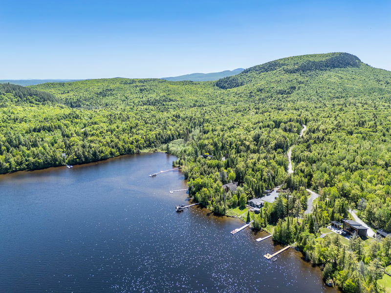 Luxury estate at Chem. de la Flanbaie, Orford, QC — photo 7