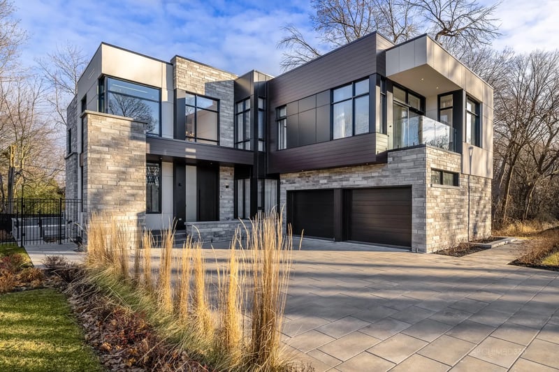 Luxury estate at 45 Place Kathleen Laing, Dorval, QC — photo 1