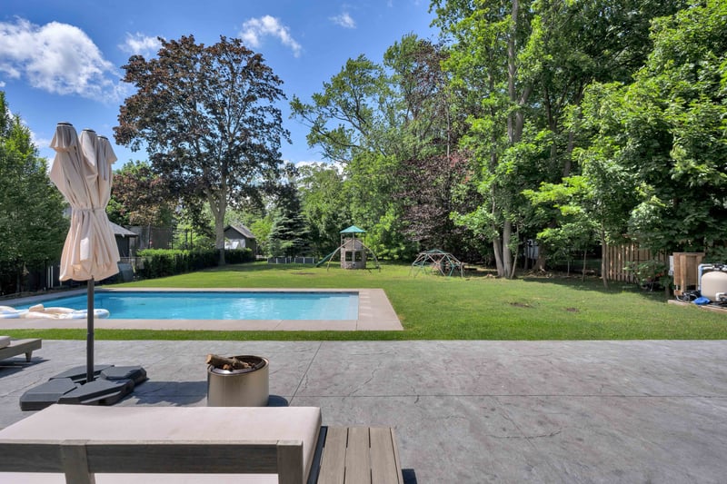 Luxury estate at 1025 Bridge Road, Oakville, ON — photo 44