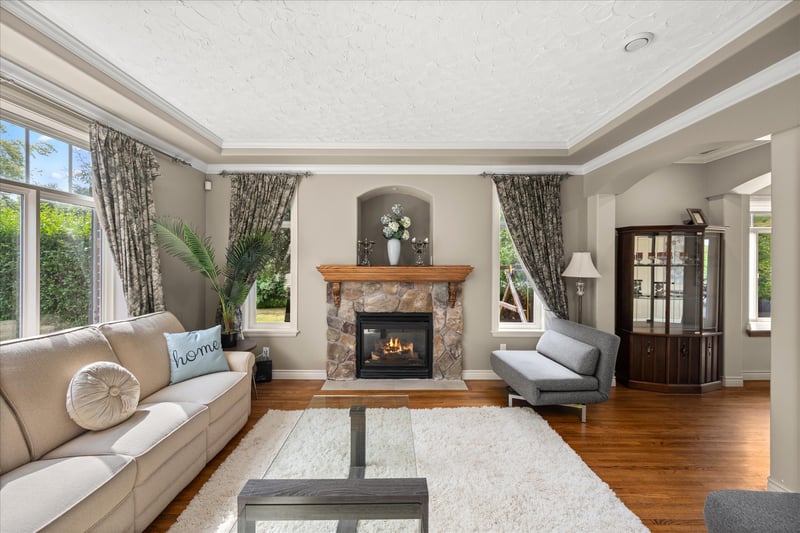 Luxury estate at 16505 26 Avenue, Surrey, BC — photo 11