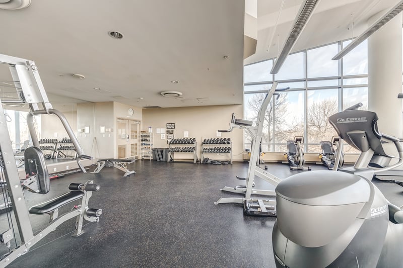 Luxury estate at 99 Spruce Place Southwest #2102, Calgary, AB — photo 15