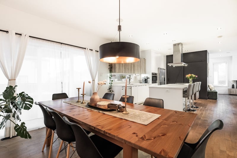 Luxury estate at 3389 Rue Albani, Carignan, QC — photo 10