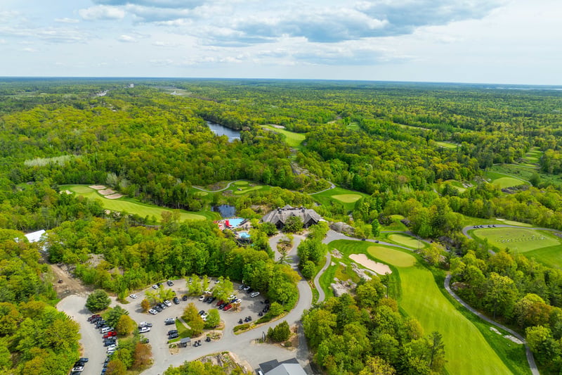Luxury estate at 61 Rockmount Crescent, Gravenhurst, ON — photo 8