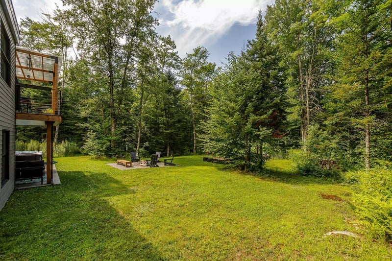 Luxury estate at 18 Rue des Faux Trembles, Eastman, QC — photo 44