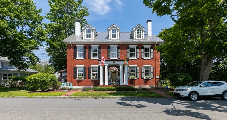 Luxury estate at 142 Queen Street, St. Andrews, NB — photo 3