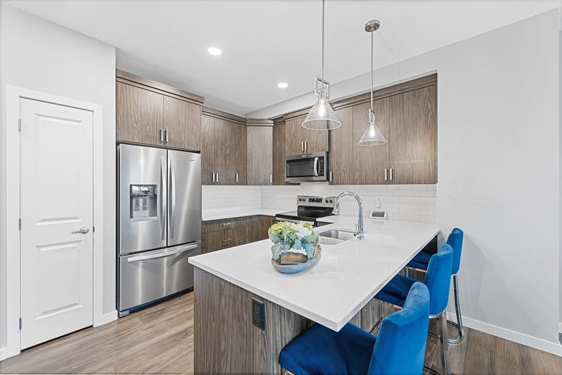 Luxury estate at 158 Carringvue Park Northwest, Calgary, AB — photo 4