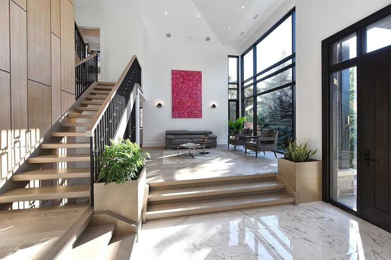 Luxury estate at 4042 Apple Valley Lane, Burlington — photo 3