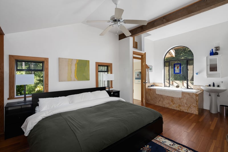 Luxury estate at 1273 Hikers Trail, Bowen Island — photo 19