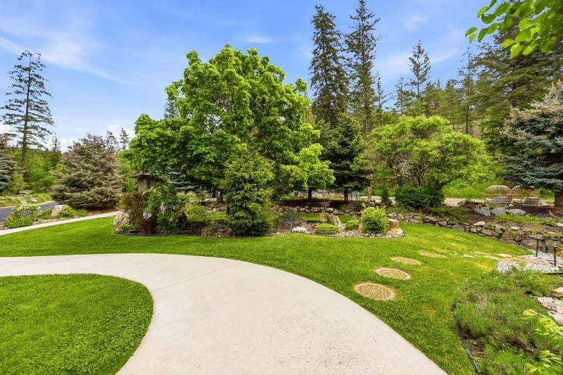 Luxury estate at 5757 Upper Booth Road North, Kelowna, BC — photo 11