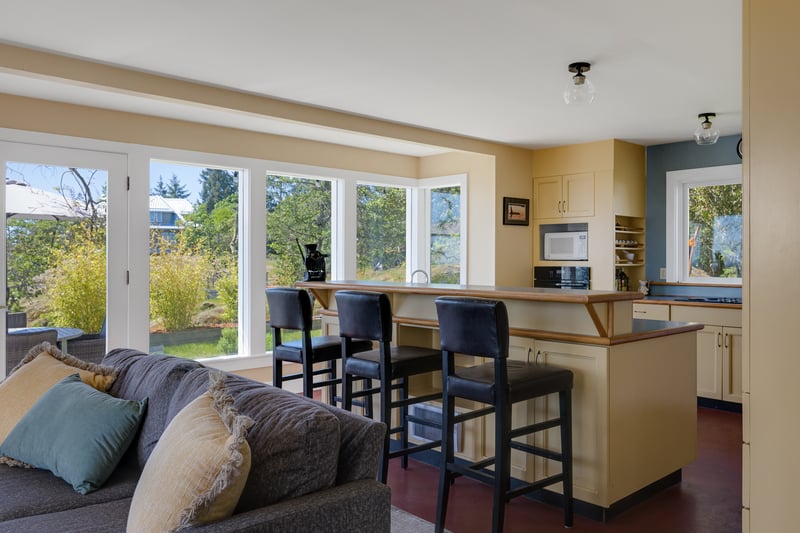 Luxury estate at 4699 Kerryview Drive, Victoria, BC — photo 12