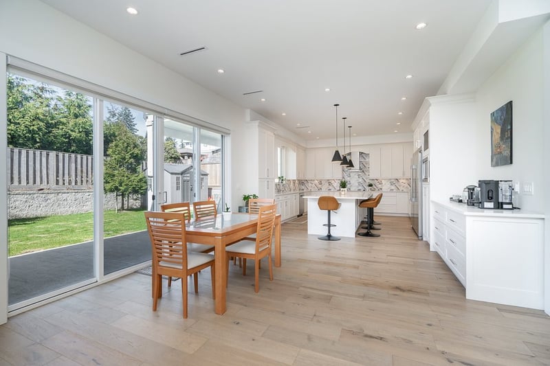 Luxury estate at 576 Linton Street, Coquitlam, BC — photo 5