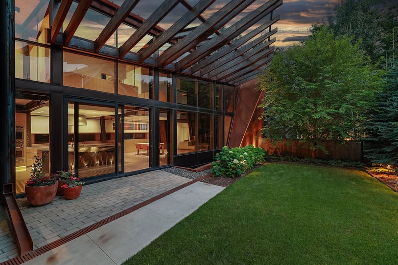 Luxury estate at 1308 Montreal Avenue Southwest, Calgary, AB — photo 4