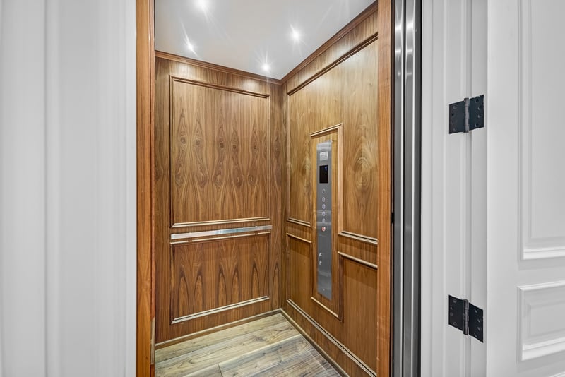 Luxury estate at 1470 Mississauga Road, Mississauga, ON — photo 5