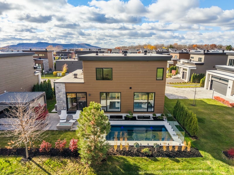 Luxury estate at 220z Rue Brunelle, Sainte-Julie, QC — photo 30