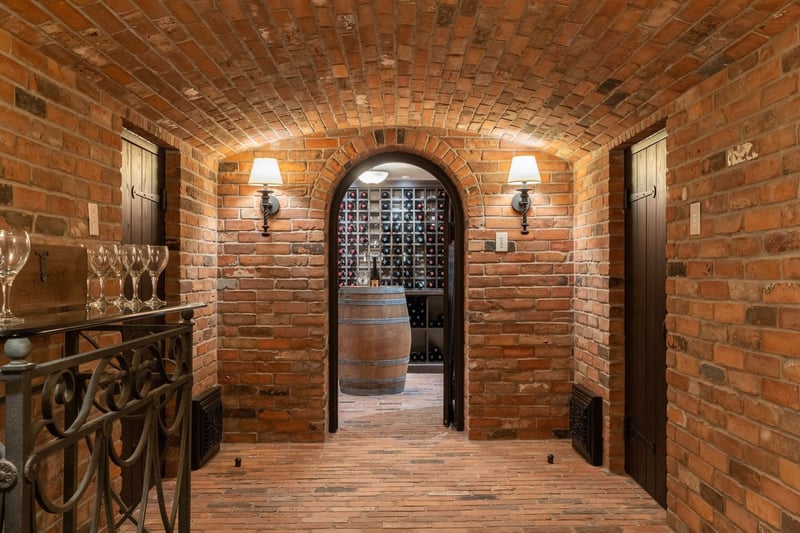 Luxury estate at 472 Gage Street, Niagara-on-the-Lake, ON — photo 13