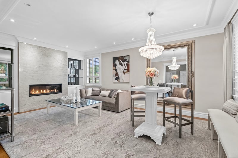 Luxury estate at 14 Delbrook Court, Hamilton, ON — photo 17