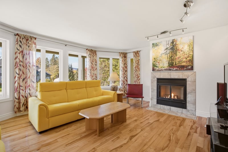 Luxury estate at 34 Rue des Tangaras, Orford, QC — photo 15