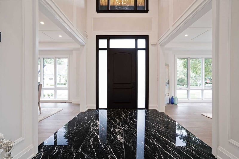 Luxury estate at 297 Savoy Crescent, Oakville — photo 2