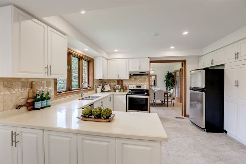 Luxury estate at 22 Rosegarden Drive, Brampton, ON — photo 8
