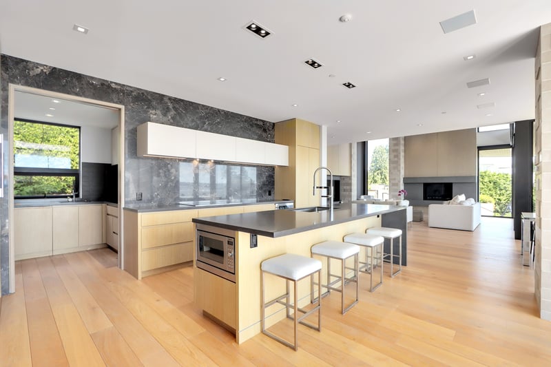 Luxury estate at 2611 Bellevue Avenue, West Vancouver — photo 8