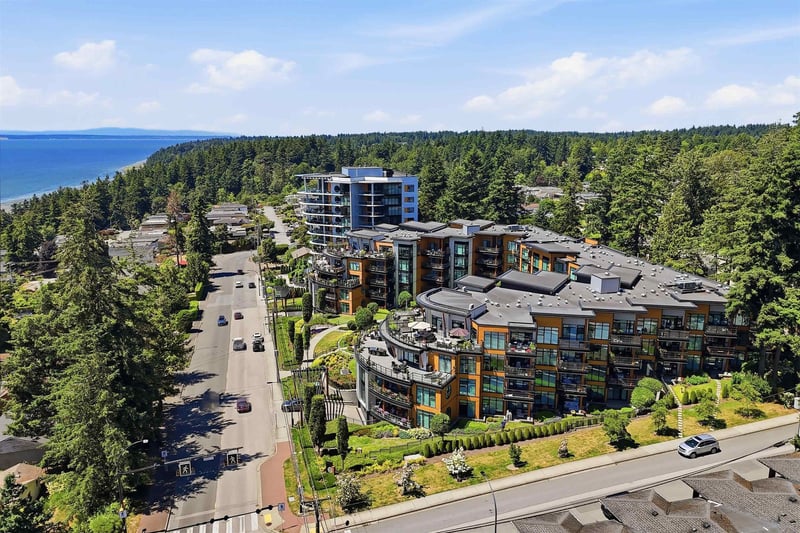 Luxury estate at PH512 - 14855 Thrift Avenue, White Rock, BC — photo 30
