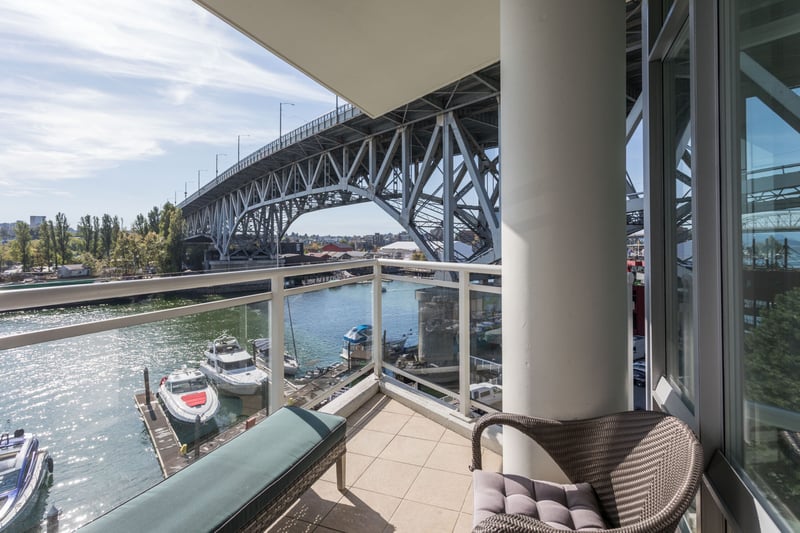 Luxury estate at 805 628 Kinghorne Mews, Vancouver, BC — photo 3