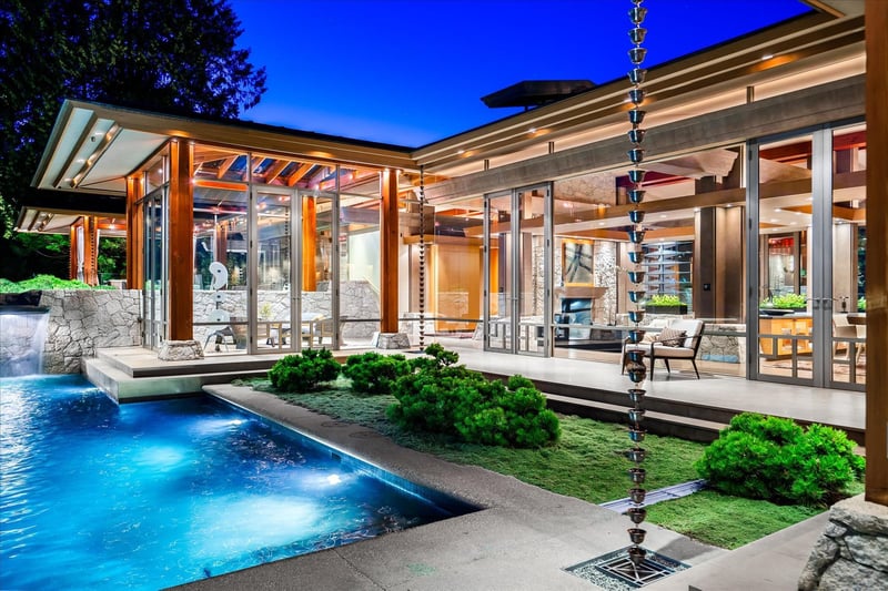 Luxury estate at West Bay, West Vancouver, BC — photo 39