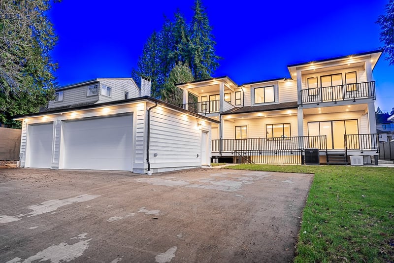 Luxury estate at 897 Cottonwood Avenue, Coquitlam, BC — photo 4