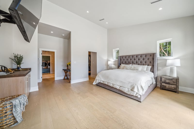 Luxury estate at 6707 Willis Point Rd, Victoria, BC — photo 25