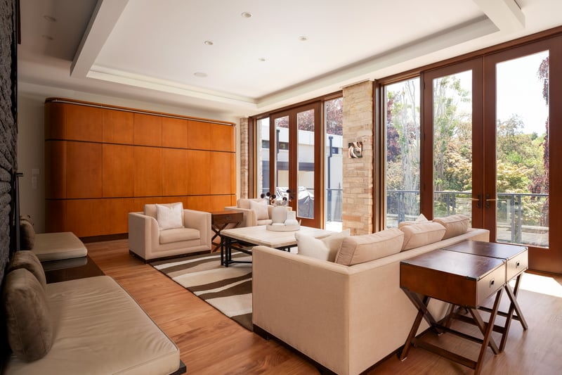 Luxury estate at 1510 Pinetree Crescent, Mississauga, ON — photo 12