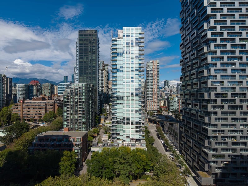 Luxury estate at 1455 Howe Street #805, Vancouver, BC — photo 34