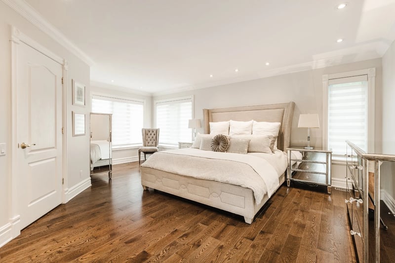 Luxury estate at 524 Rue des Falaises, Mont-Saint-Hilaire, QC — photo 18