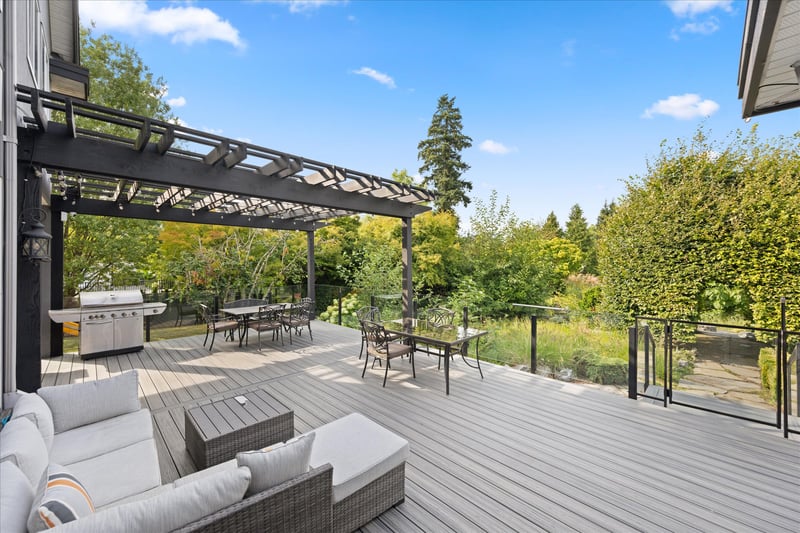 Luxury estate at 16505 26 Avenue, Surrey, BC — photo 7