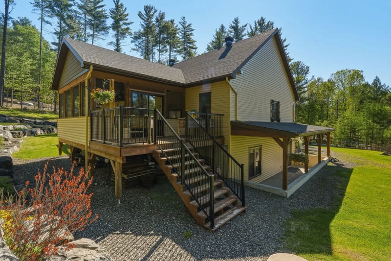 Luxury estate at 265 Rue Rosedale, Ayer's Cliff, QC — photo 46
